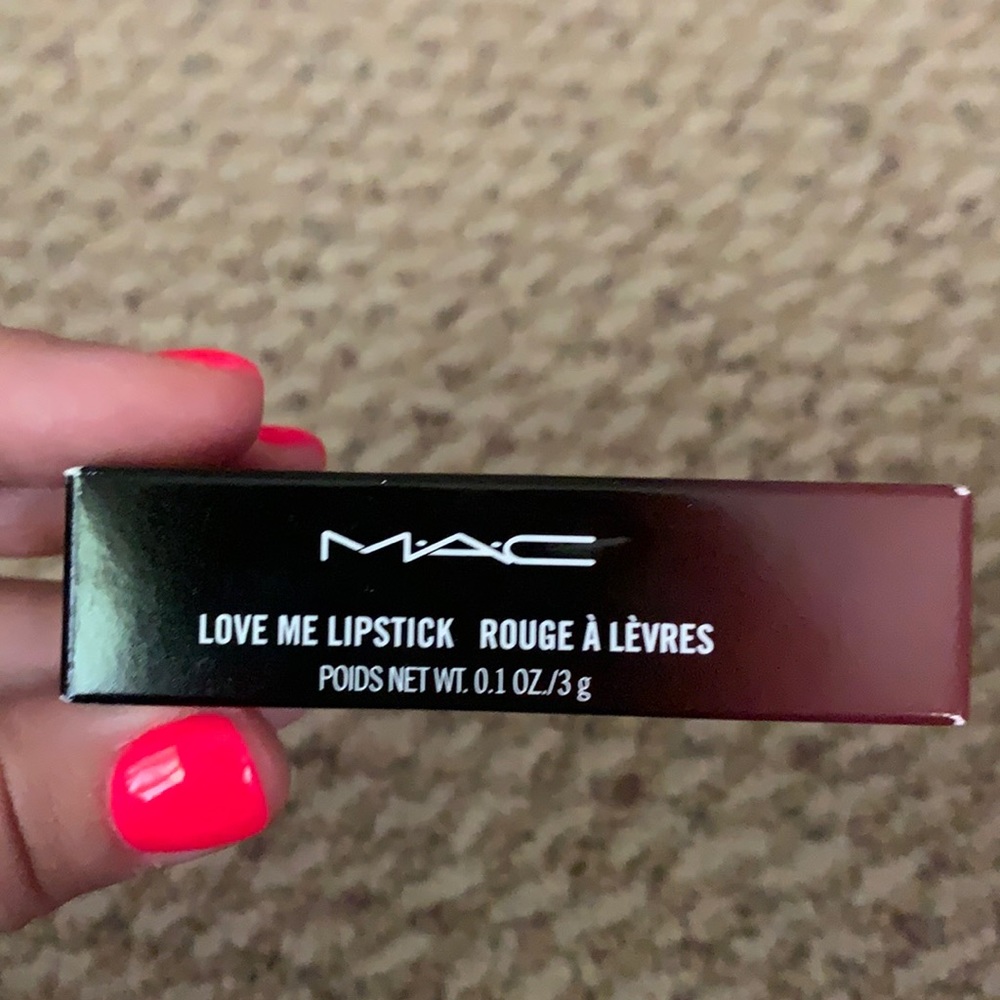 MAC Cosmetics